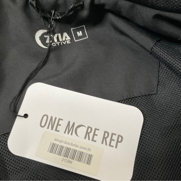 New Zyia Midnight Gloss Bomber Jacket with Shorts Size Medium - Picture 12 of 16